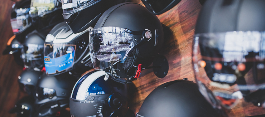 How to Choose the Right Helmet - Riders Plus Insurance