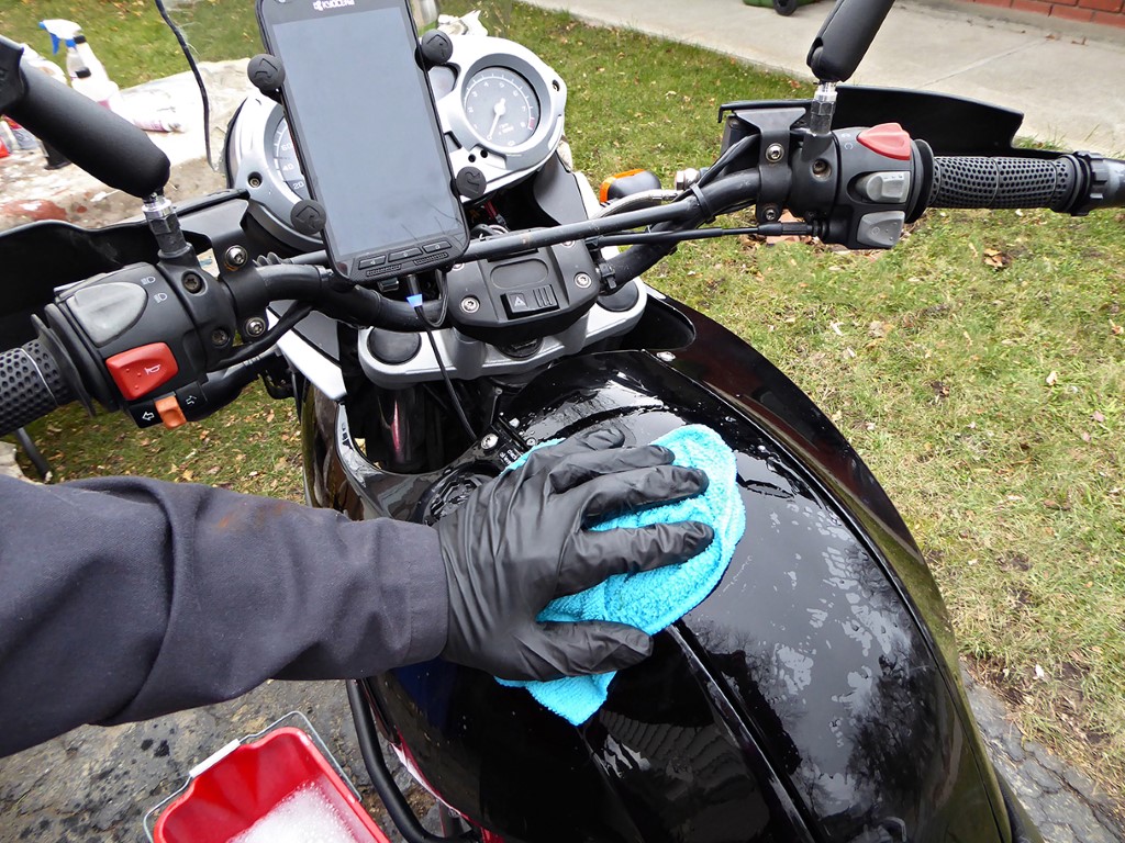 How to prepare your bike for storage Step 1: Wash